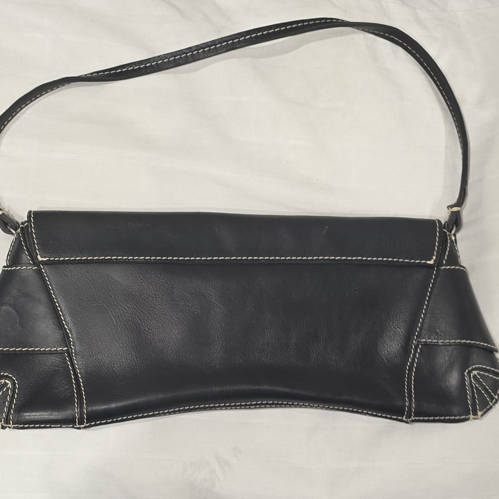 Gucci Black Leather Clutch with Silver Horsebit Detail - Picture 7 of 10